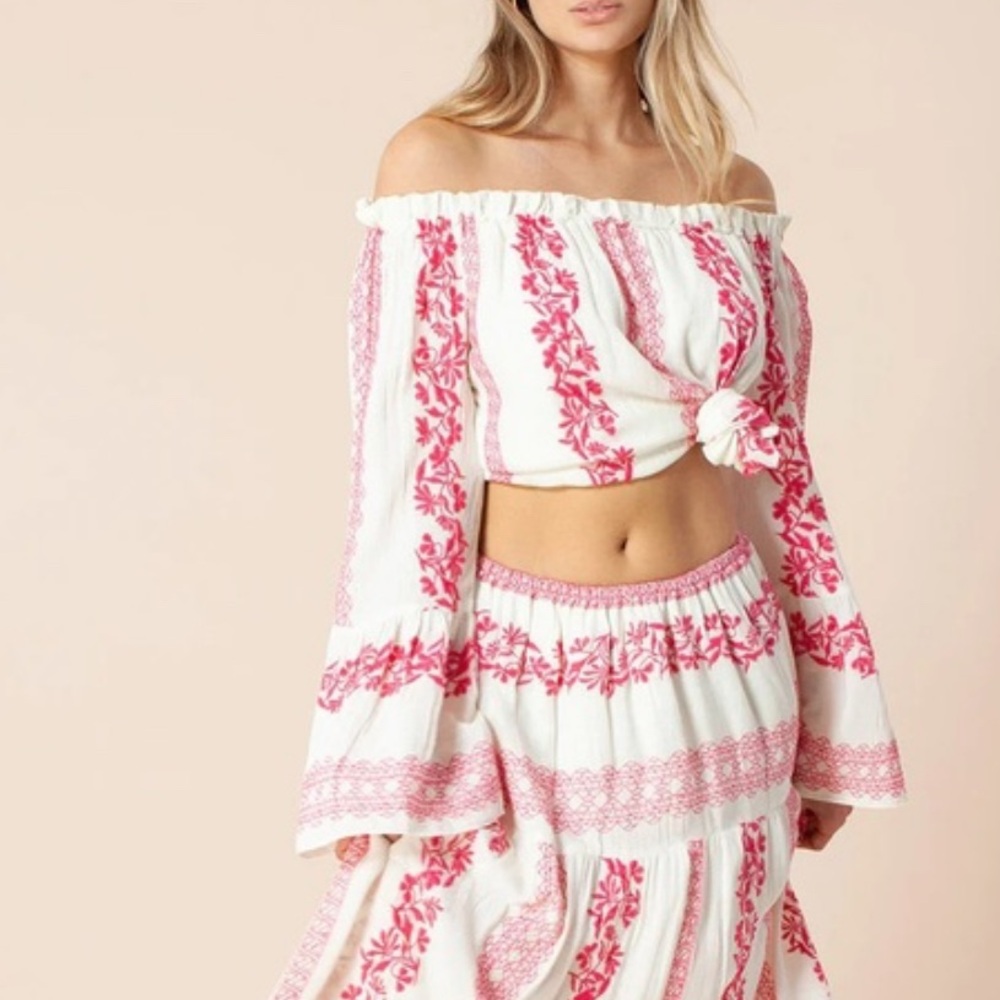 Hale Bob | Kelsey Embroidered White and Fuschia Top